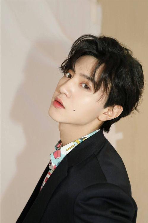 暗格娱乐八卦爆料陈哲远,暗格娱乐八卦揭秘,明星背后的故事 第3张 暗格娱乐八卦爆料陈哲远,暗格娱乐八卦揭秘,明星背后的故事 第3张